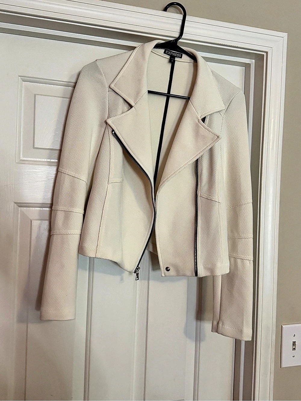 Express Textured Moto Jacket in Cream Size Small